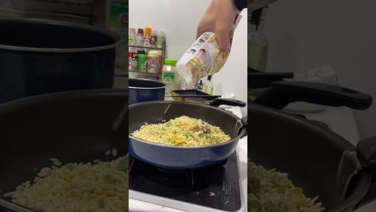 【飯テロ】エビチリチャーハン作ったら最高すぎた件#shorts