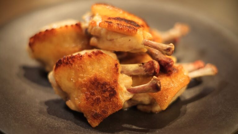 【手羽先の塩焼き】と鶏ガラを使った【チキン卵スープ】の作り方 How to make Grilled chicken wings & Chicken egg soup