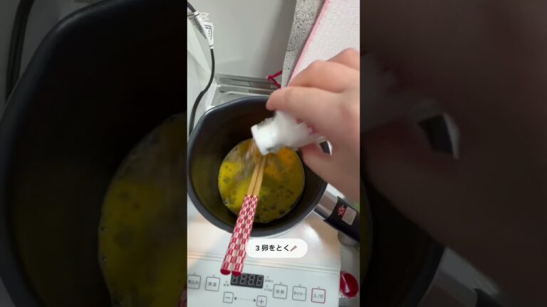 ほうれん草と卵の炒め物つくりました🍳🍴⑅*॰ॱおすすめの調味料教えてください‼️#一人暮らし#簡単レシピ