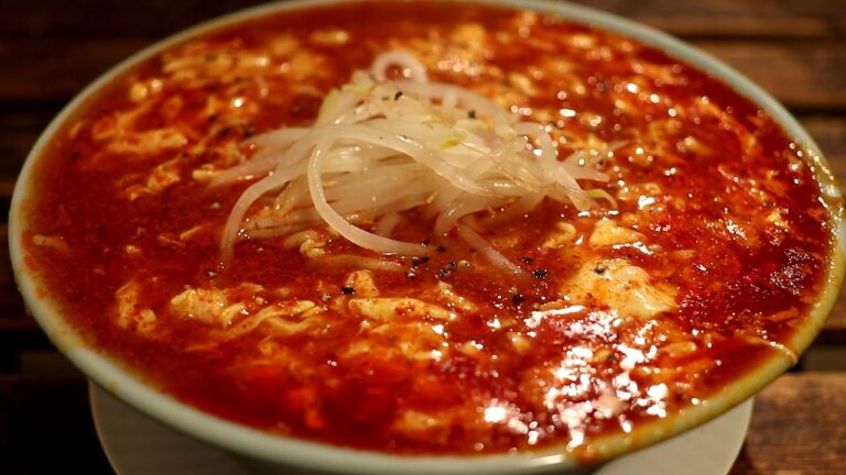 辛いラーメンの作り方。【飯テロ】