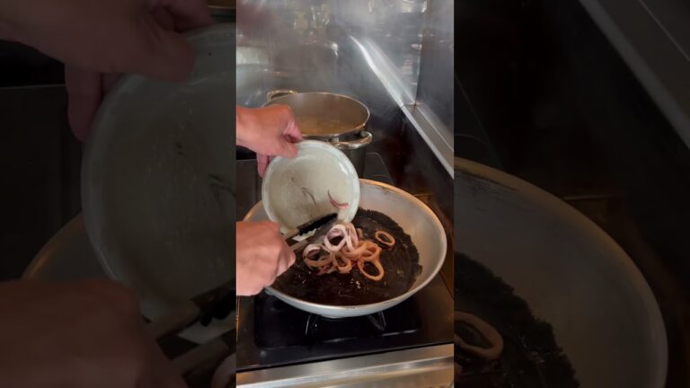 イカスミのパスタ、イカが美味しい、おじさん料理奮闘記