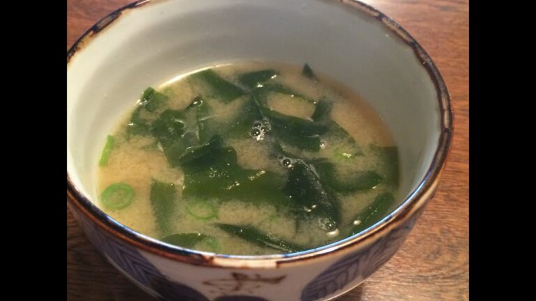 「ワカメ味噌汁」正しい作り方