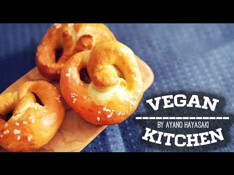 もちもちしっとりなノンオイルのプレッツェル！！：How to make Pretzel | Vegan Kitchen with ayano hayasaki