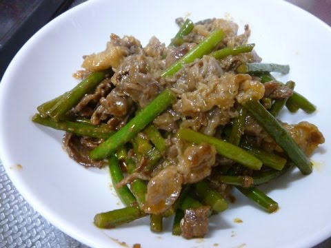 【レシピ】牛バラ肉とニンニクの芽のタレ炒め♪