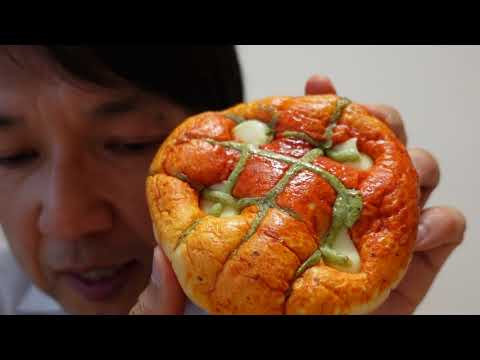 事務所でランチ『マルゲリータ風ピザパン』