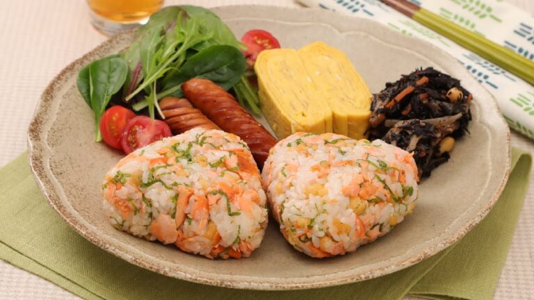 鮭と大葉のたぬきおにぎりプレート