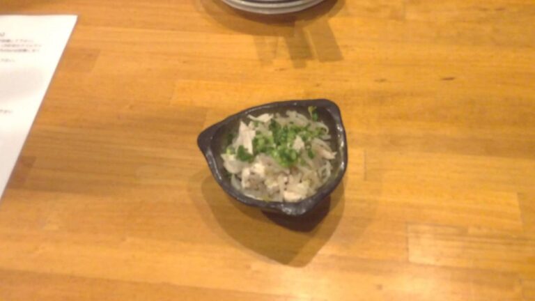 【天下一鳥・茨城・串焼き】お通し もやしと筑波鷄のナムル