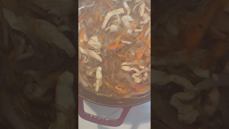 【staub✨ブレイザーでチャプチェ作りました】@KIYOMI SELECT