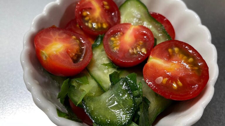 【超簡単おかず】夏にぴったり！5分でできるトマトときゅうりのしそマリネ【節約レシピ】