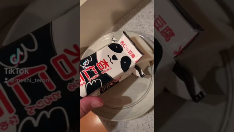 ぷるぷるとろりん杏仁豆腐