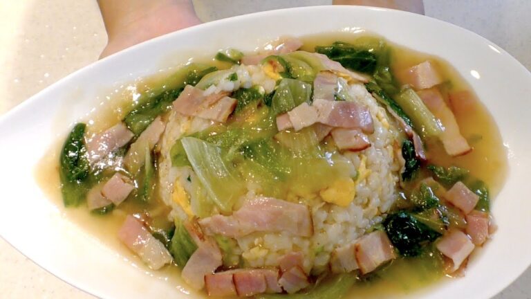 寒い日に最適なレタスとベーコンのあんかけチャーハン！