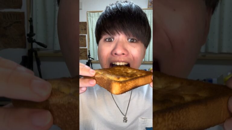 コメント返信しながらメロンパントースト作ったら､､ #料理 #メロンパン #パン