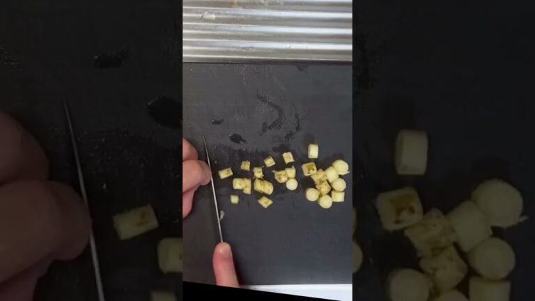 冷蔵庫に残った野菜でミネストローネ    #shorts フードロスをなくそう！
