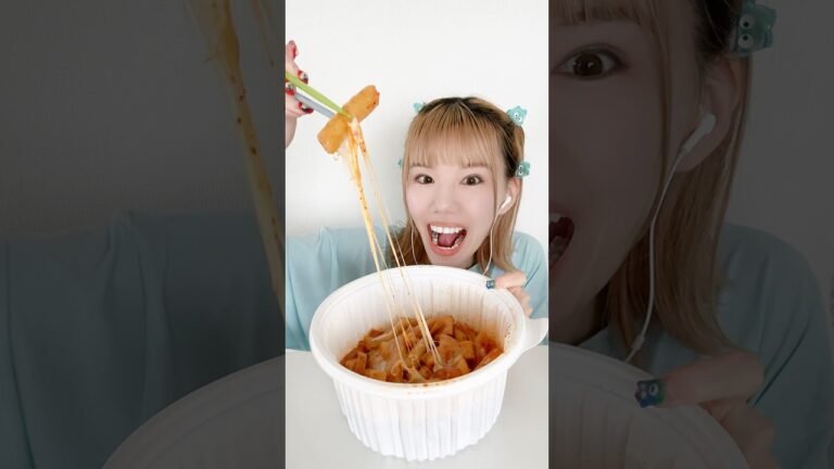 巨大チーズトッポギ🧀　#mukbang #咀嚼音asmr #asmr #モッパン #チーズトッポギ