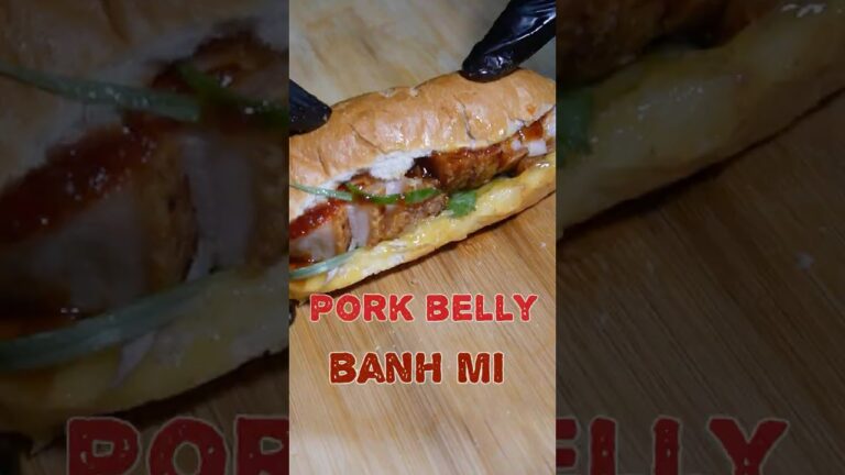 Bánh Mì with Crackling Pork Belly – One Bite, One Obsession #short #banhmi #porkbelly