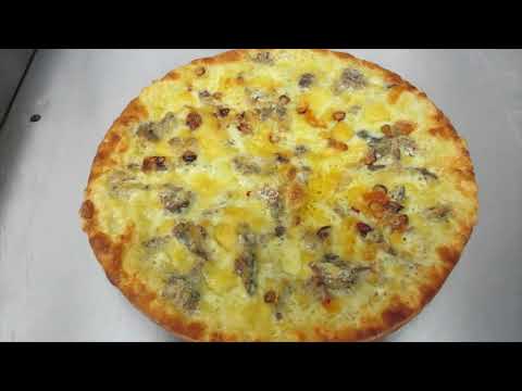 皆さん、ピザの時間ですよ～№13　アンチョビ＆オイルサーディンのピリ辛ピザ