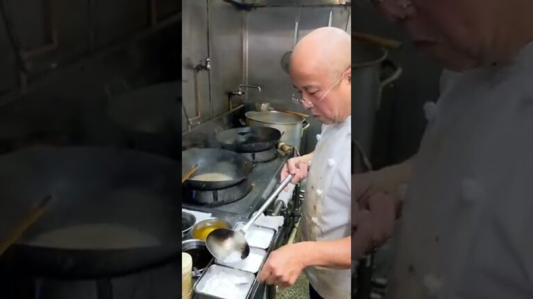 「天津飯」大阪市福島区“中国菜 ＯＩＬ（オイル）”オイスターソースが味の決め手！　#shorts