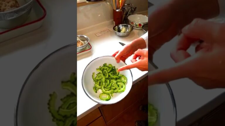 ゴーヤの苦味を自由自在。塩もみする派？しない派？アナタ好みのゴーヤにしあげます #健康料理家 #オンライン料理教室 #簡単料理