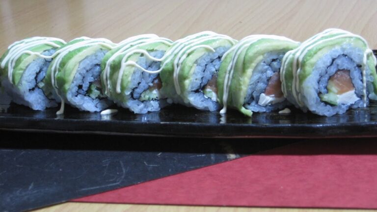 【アボカド料理】California Roll(Sushi Rolls)カリフォルニアロールを作ってみた！【簡単レシピ】