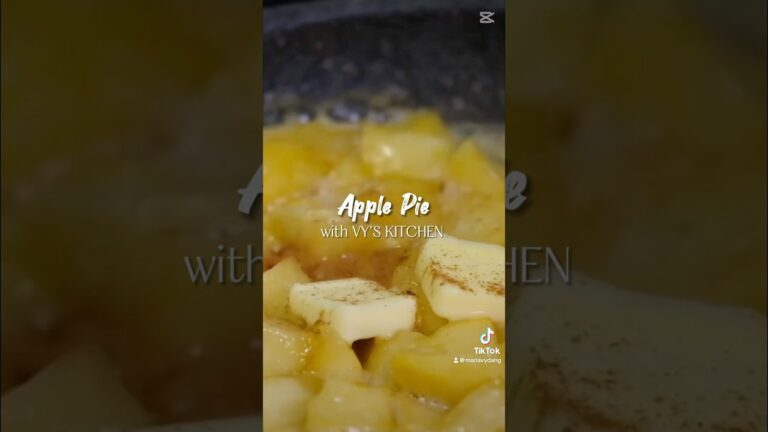 【超簡単】失敗ゼロ！サクサク絶品アップルパイの作り方#アップルパイ #youtubeshorts #youtube #おうちカフェ #簡単レシピ #cake #料理 #ケーキ作り