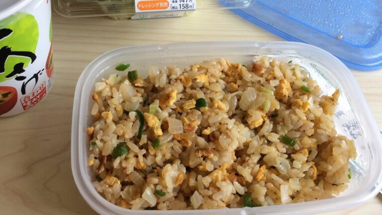 『お弁当動画2015/04/08』紅生姜のり弁、わらじやの日替わり弁当、脂っこい焼き飯コンビニサラダ、鰯のみりん干し焼豚コンビニサラダ、