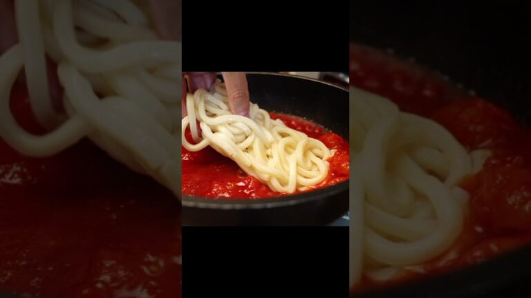 あっという間に作れるトマトと卵のうどん #料理 #レシピ #簡単レシピ