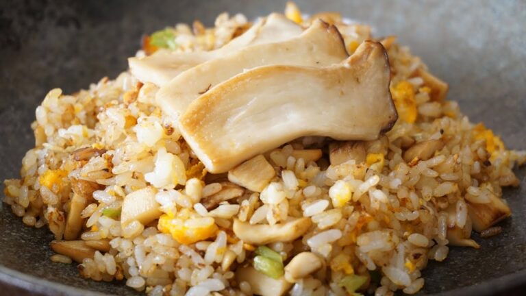 毎日炒飯49日目！【エリンギバター炒飯】をつくってみた！