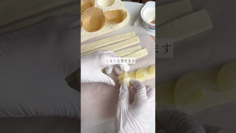 材料3つ！5分で作る！ローズピーチパイ👩🏻‍🍳 #ピーチパイ #パイ #パイシート #冷凍パイシート #桃スイーツ #おうちカフェ #簡単お菓子 #簡単おやつ #peachpie #桃
