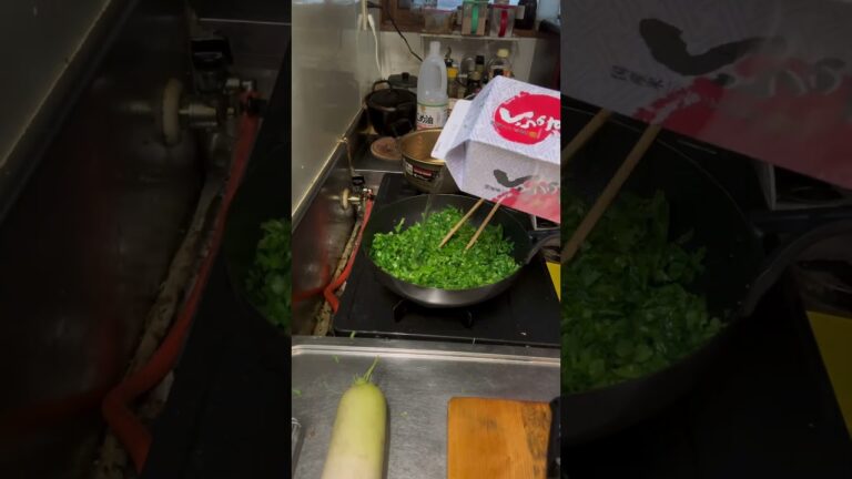 大根の葉は捨てないで/実は最高に栄養があるらしい/ご飯がとまらない　#大根レシピ #大根葉