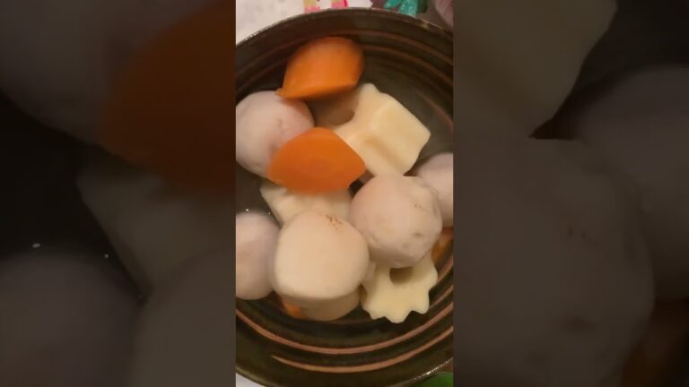 ある日の夕飯　豚肉生姜焼き　里芋とちくわぶの煮物　野菜たっぷり　お味噌汁　ポテサラ　納豆　糖質制限中　自炊　おうちご飯　献立　鰯の佃煮