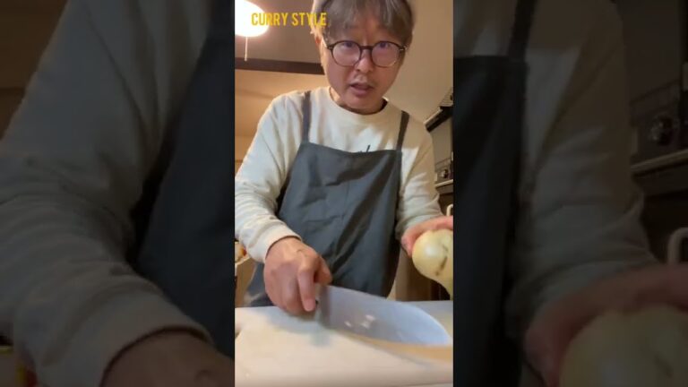 【ビーガンカレーレシピ】人参ジュースの搾りカスと大豆ミートで作るベジタブルキーマカレー #shorts