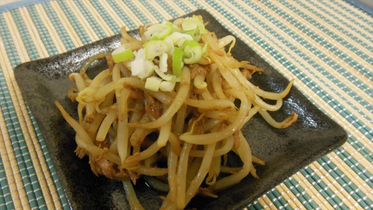もやしとツナのカレー風味炒め【Fried curry flavor of the bean sprouts and tuna】