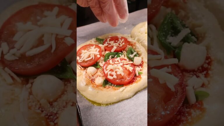 【パン職人】捏ねずに簡単至高のおうちピザ🤤🍕#パン #パン作り #bread #飯テロ #レシピ #asmr #shorts