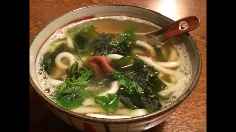 「梅ワカメうどん」作り方