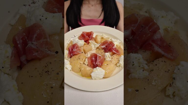 世界一美味しい桃カプレーゼ🍑❤️‍🔥