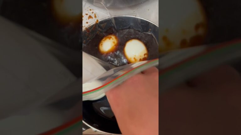 【飯テロ】予告動画‼️チャーシューのタレで味付け卵🥚作ってみた🐷 #配信 #いぶにぃチャンネル #卵 #料理男子