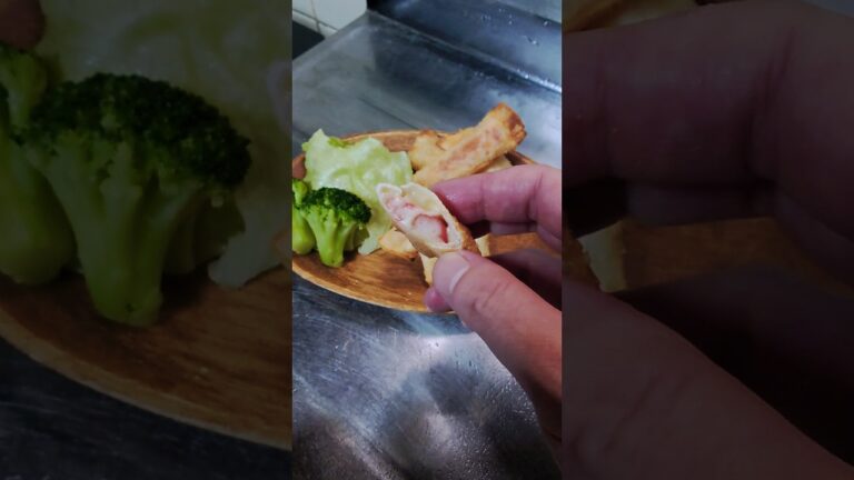 めっちゃサクサク！【かにかまチーズ揚げ】作ってみた！　#shorts