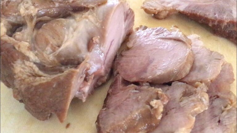 豚すね肉のチャーシュー Roasted Pork Shank 🍖