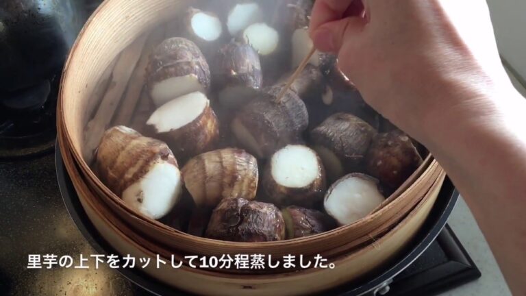 里芋は蒸すと剥きやすい〜の巻。のほほんうさぎの週末しあわせごはん
