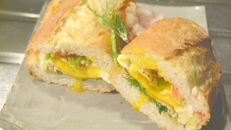 気分はパリジャン、ベーコンエッグのバケットサンドの作り方　　How to make casse-croute (baquet sandwiches)