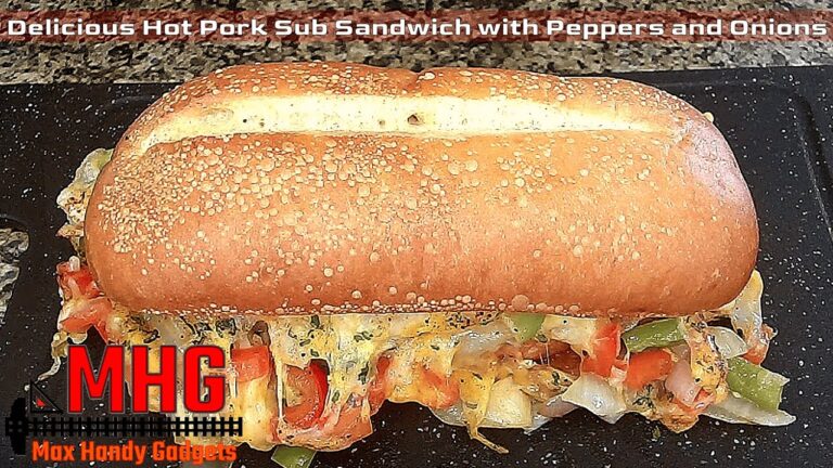 ピーマンと玉ねぎの美味しいホットポークサブサンドイッチ