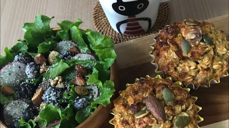 今日の朝ごはん11/6☀️オートミールマフィン🧡ベリー&ナッツのサラダ🥗