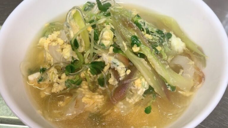 【おつまみスープ】ふんわり卵のコンソメみょうがカイワレスープ　スープがおつまみになるんです（個人的差があります