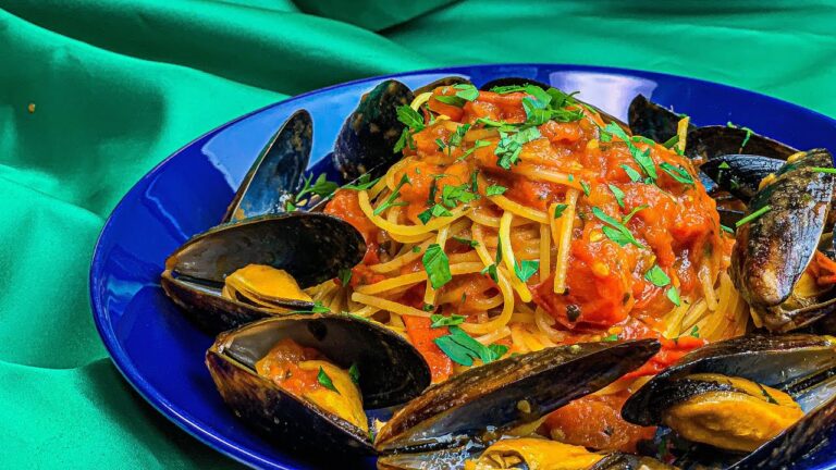 【ムール貝とフレッシュトマトのスパゲッティ】フレッシュトマトソースの作り方【自炊飯、自宅でオシャレなご飯を作りたい】