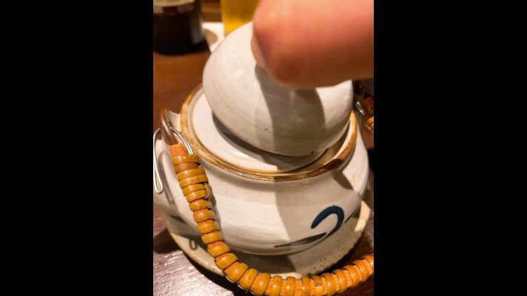 【 岳志 】ハモと蛤の土瓶蒸し