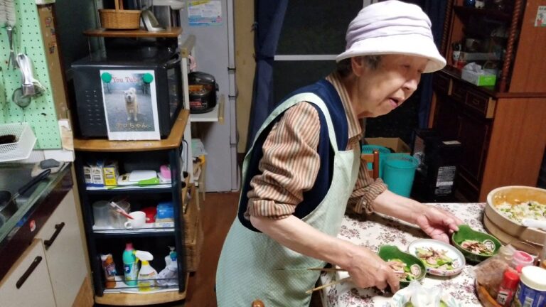 2019.05.04 ばぁちゃんの孫への料理教室 ばぁちゃん流 ちらし寿司とお味噌汁ときゅうりと生鰹節あえ part⑦ 4K 高画質