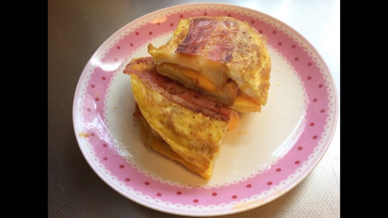 簡単ベーコンエッグトースト