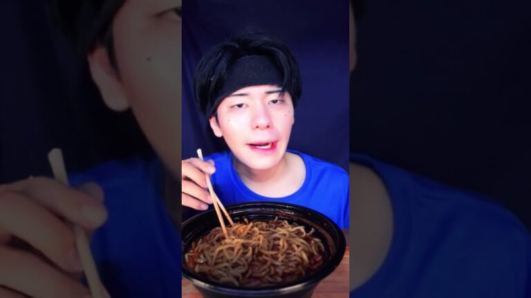 初めて蒙古タンメン北極食べてみた #shorts