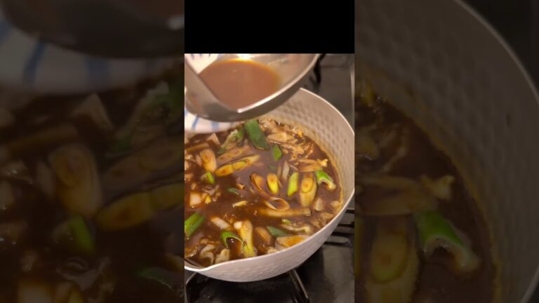 [お味噌汁]筍と白菜の八丁味噌のみそ汁　　 #cooking #味噌汁 #shorts