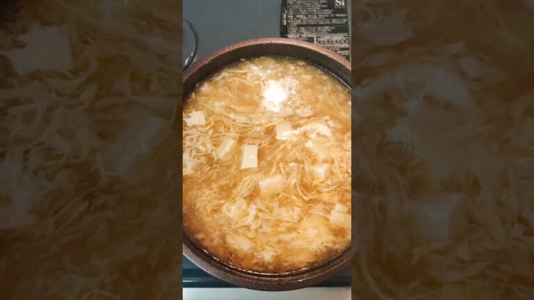 卵と豆腐とえのきのトロトロスープ ごま油も忘れないでね( ᐙ )